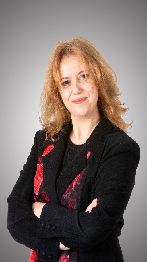 Mariana Axon 교수사진