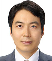 김강 교수사진
